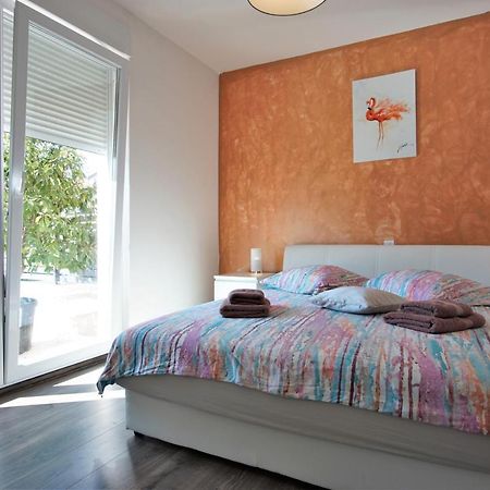Family House Hana Kanfanar Ngoại thất bức ảnh